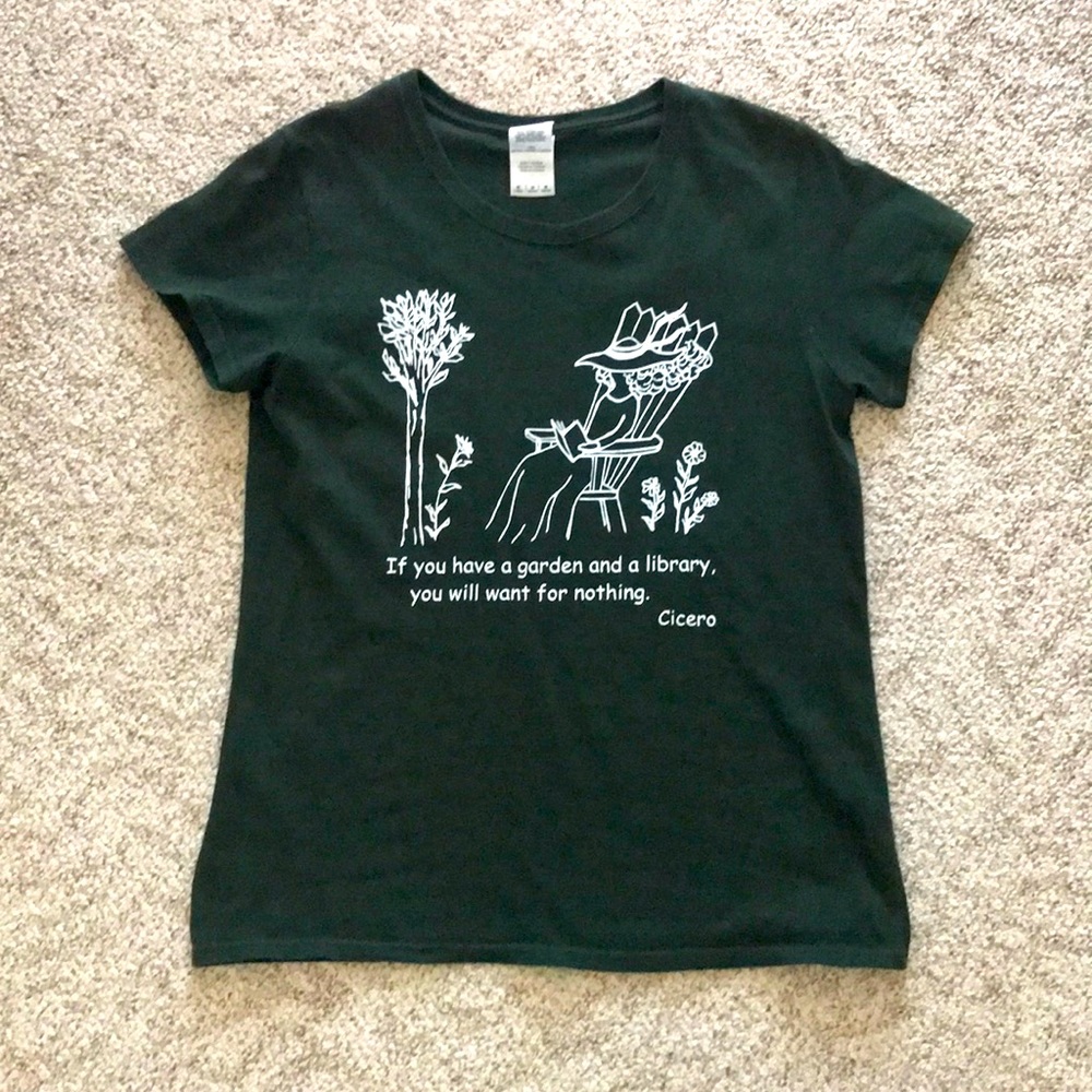 Fitted tee